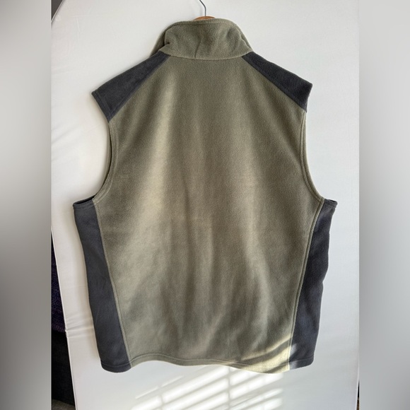 Columbia fleece vest • Men’s size large - Picture 2 of 6